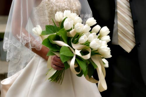 132711-white-tulip-wedding-flowers-2.jpg