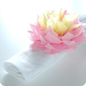 paper_flower_napkin_ring.jpg
