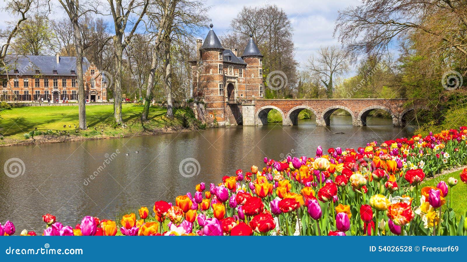 www.dreamstime.com