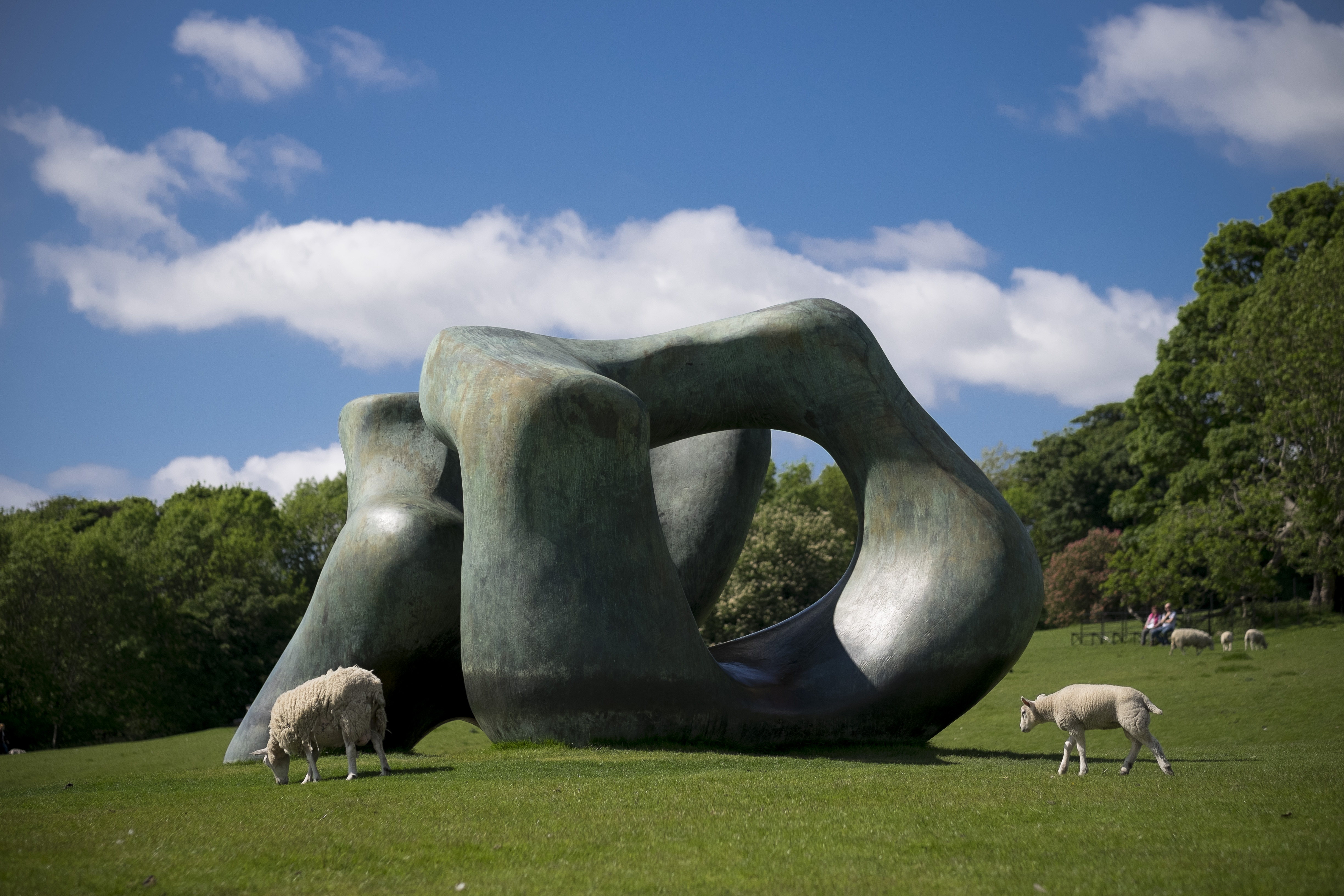 Henry-Moore-Large-Two-Forms-1966-69.-Reproduced-by-permission-of-The-Henry-Moore-Foundation.-Courtesy-Yorkshire-Sculpture-Park.-Photo-c-Jonty-Wilde.jpg
